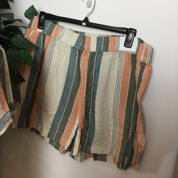 SONOMA 5X multi color stripe drop shoulder camp shirt and short set - Picture 3 of 16